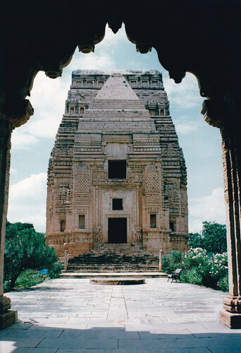 Bharat temple van Shank ARTE, Fotografie te koop op Singulart