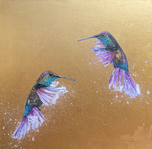 Two Hummingbirds on Gold Laure Bury