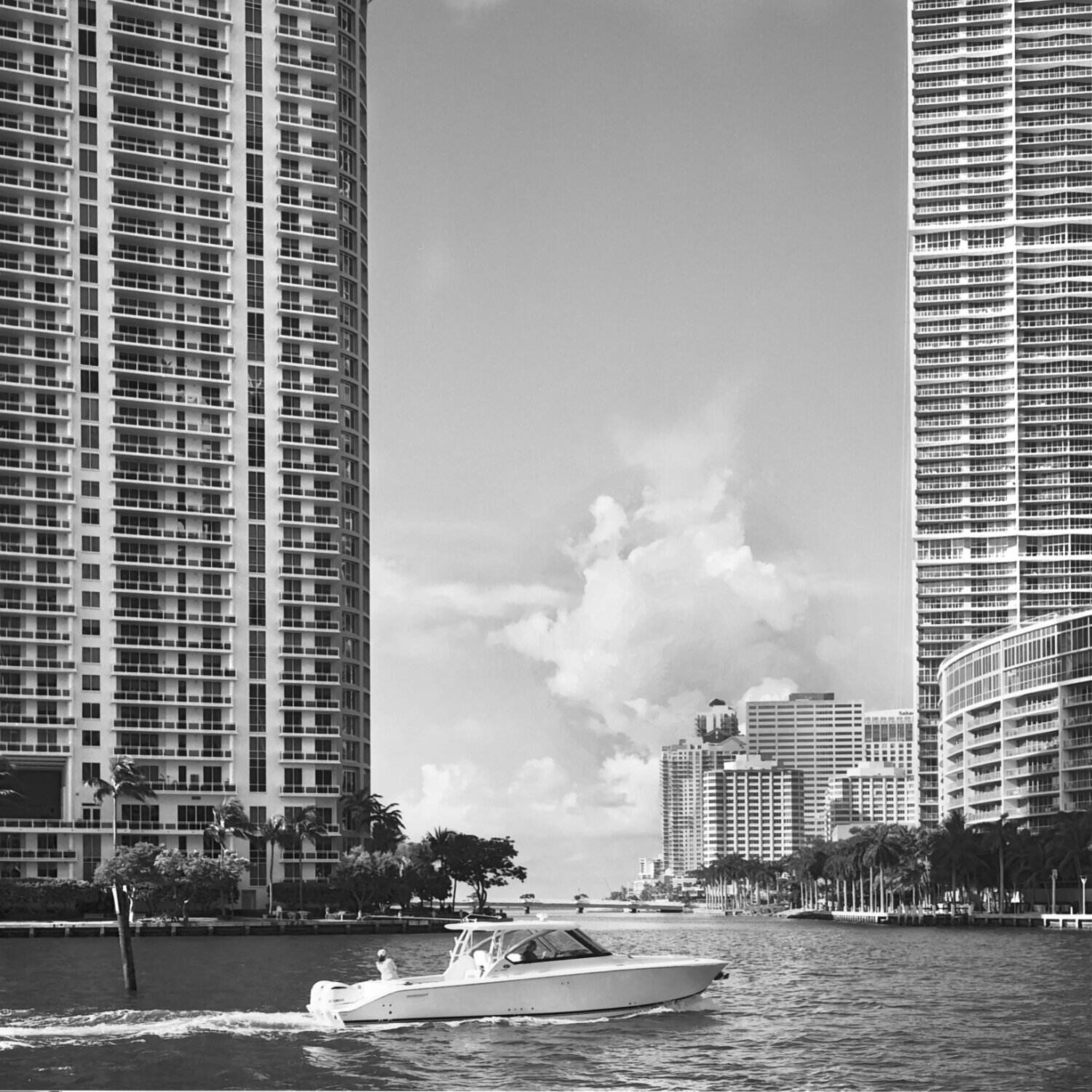 Boating in Miami Rudy Umans