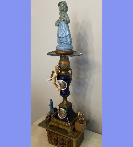 Pedestals can be treacherous von evy Olsen Halvorsen, Andere Medien kaufen auf Singulart