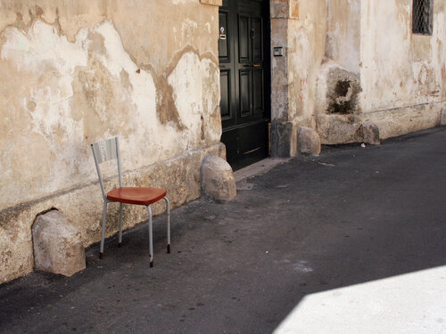 Take a Seat 2 by Annett Siviglia-Mann, Photography for Sale on Singulart