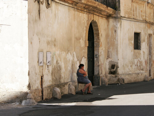 Waiting Annett Siviglia-Mann