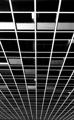 ENI EUR par Annett Siviglia-Mann, Photographie en vente sur Singulart