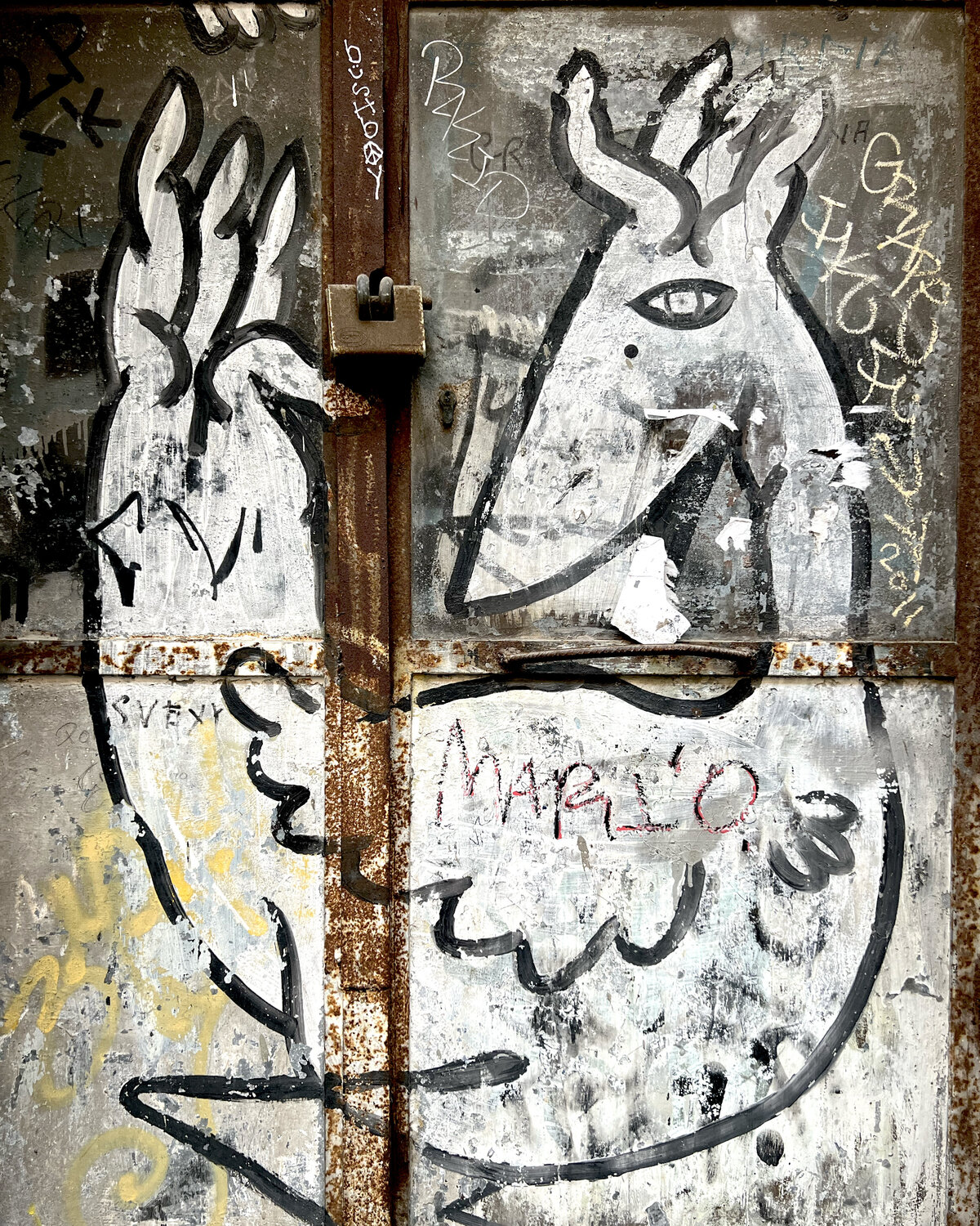 Street Art a Napoli Annett Siviglia-Mann Fotografia in vendita