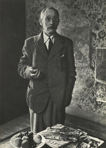 Pierre Bonnard in his studio by André Rogi (1935) van VERVE Revue, Afdruk te koop op Singulart