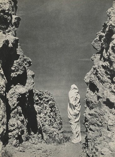 Phantoms of Greece by Herbert List van VERVE Revue, Afdruk te koop op Singulart