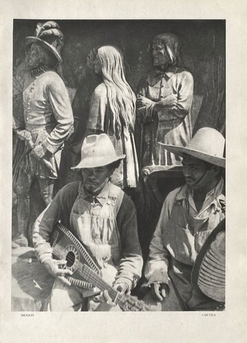 Crowd in Mexico by Henri Cartier-Bresson (1934) van VERVE Revue, Afdruk te koop op Singulart