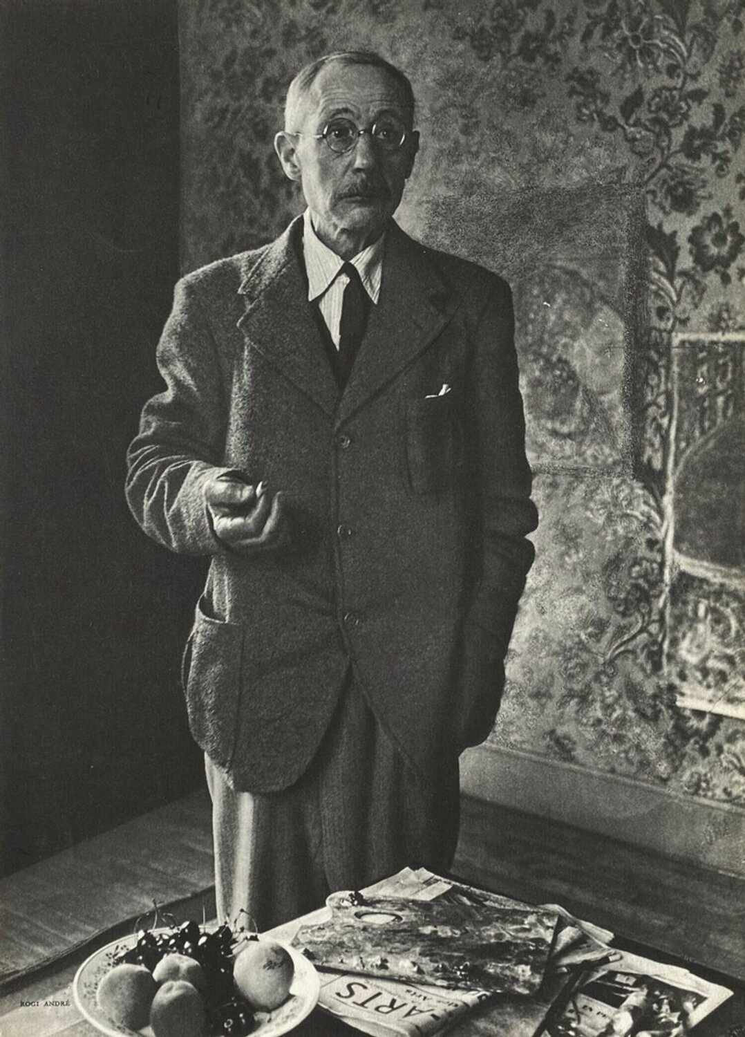 Pierre Bonnard in his studio by André Rogi (1935) VERVE Revue Druck zu verkaufen