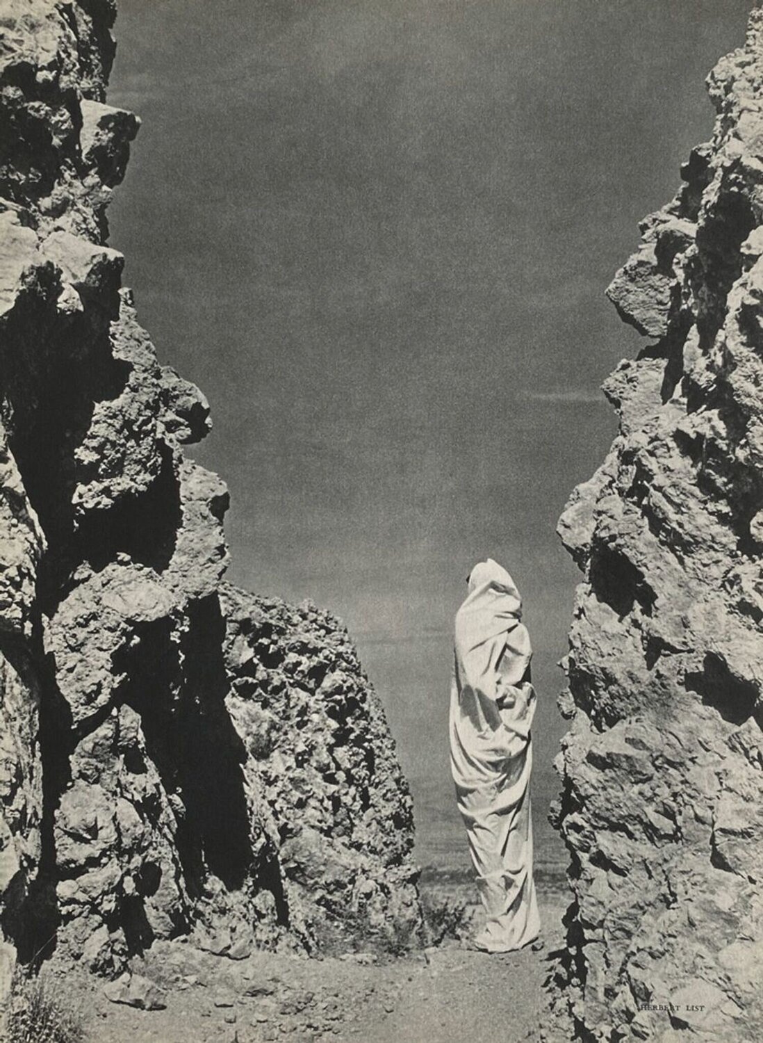 Phantoms of Greece by Herbert List VERVE Revue Druck zu verkaufen