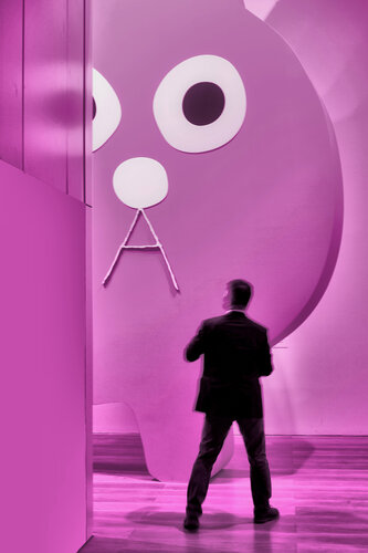 In Tokyo Museum di Elena Zapassky, Fotografia in vendita su Singulart