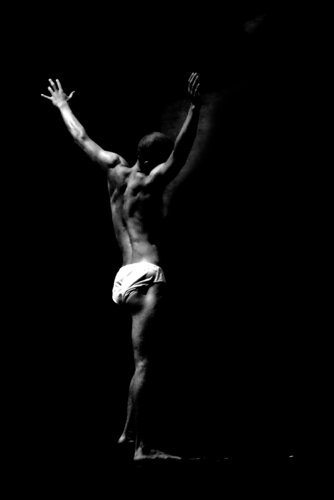 Dancer von Elena Zapassky, Fotografie kaufen auf Singulart