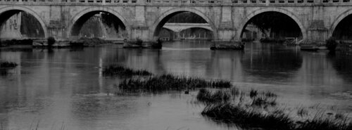 Tber di Elena Zapassky, Fotografia in vendita su Singulart