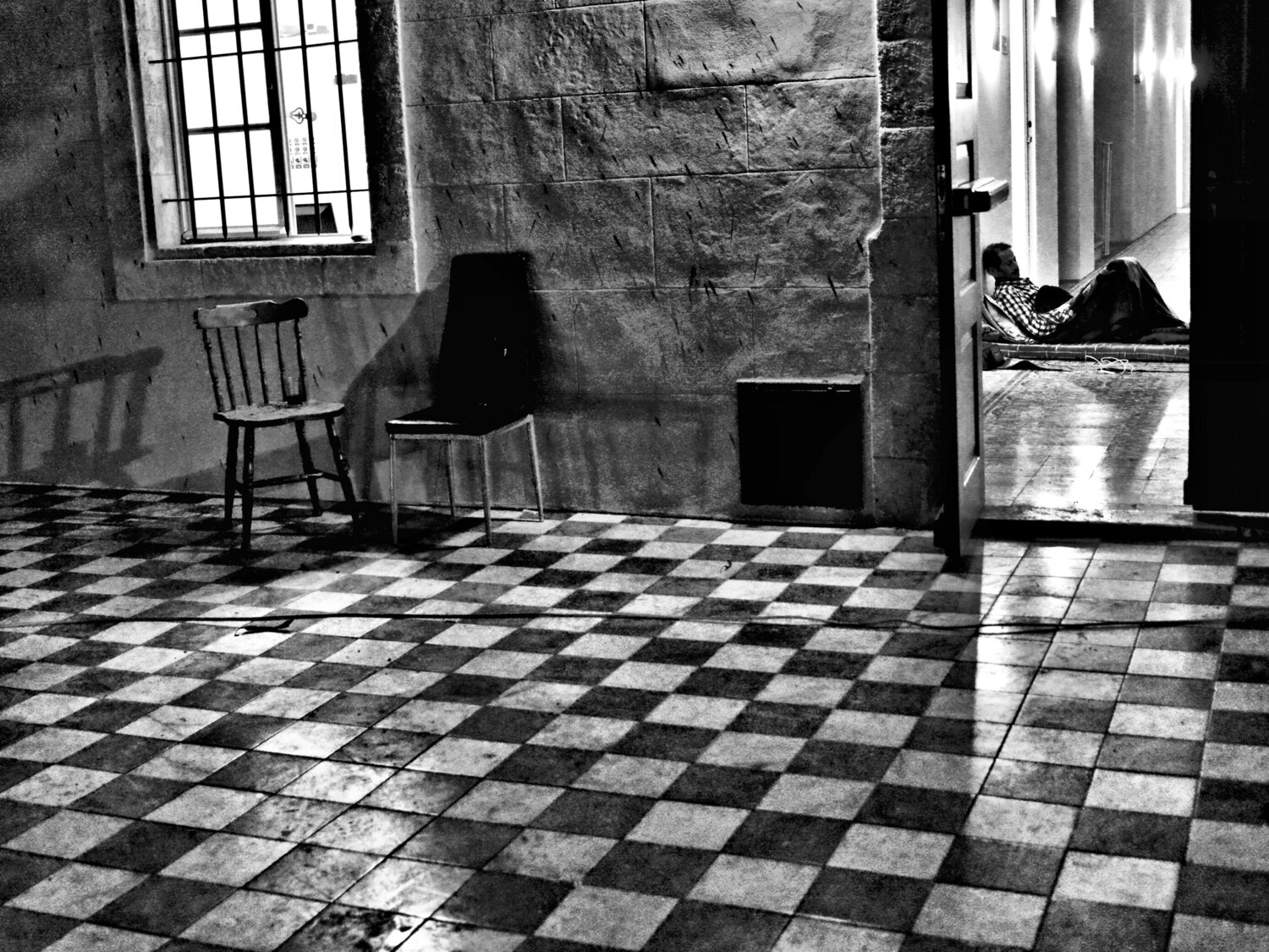 Night guard Elena Zapassky