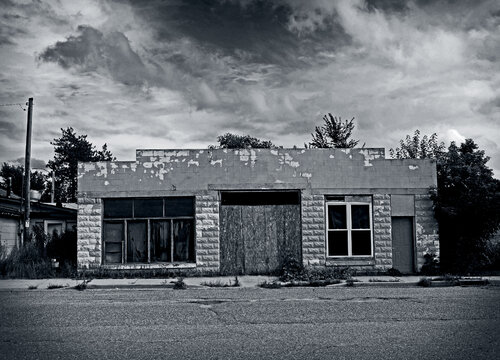 Deco building, Lyndon Station John Brooks