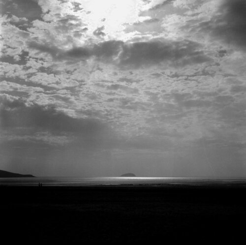 The island at dusk von John Brooks, Fotografie kaufen auf Singulart