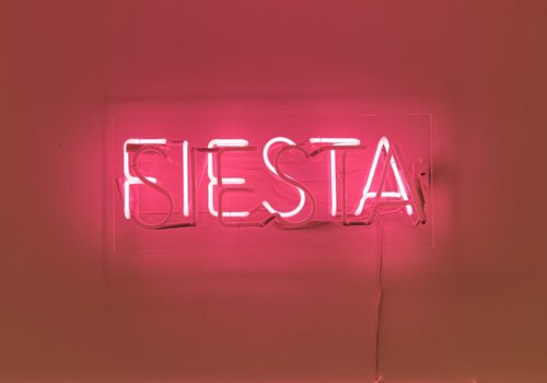 Fiesta / Siesta van Alejandro Diaz, Beeldhouwwerk te koop op Singulart