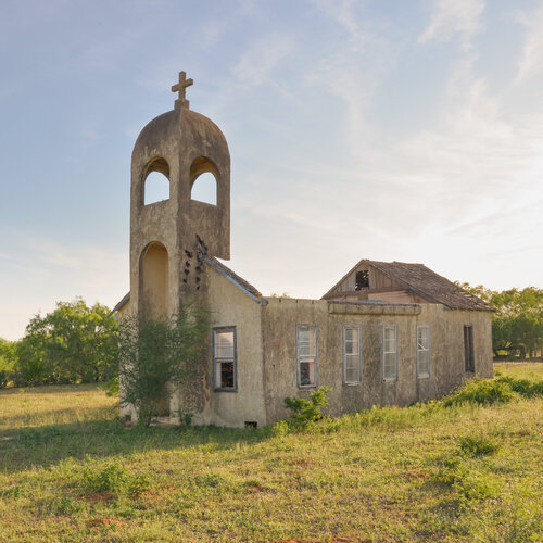 Stillness: Linn, TX, (Guadalupe Torrero Church) Carlos Limas
