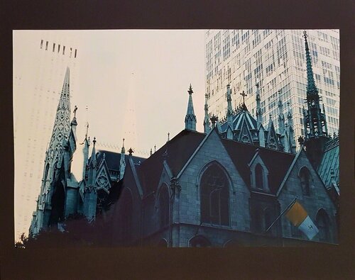 New York - St. Patrick's Cathedral von Wolff Buchholz, Fotografie kaufen auf Singulart