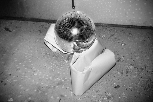 Disco Concrete von David Pugh, Fotografie kaufen auf Singulart