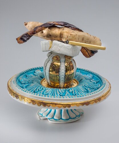 Memento Mori - Cake Stand, Cup, Bacon, Vegetable & Brie di Melanie Sherman, Fotografia in vendita su Singulart