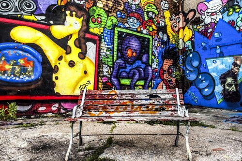 Love Bench by Jack Hayhow, 사진 for Sale on Singulart