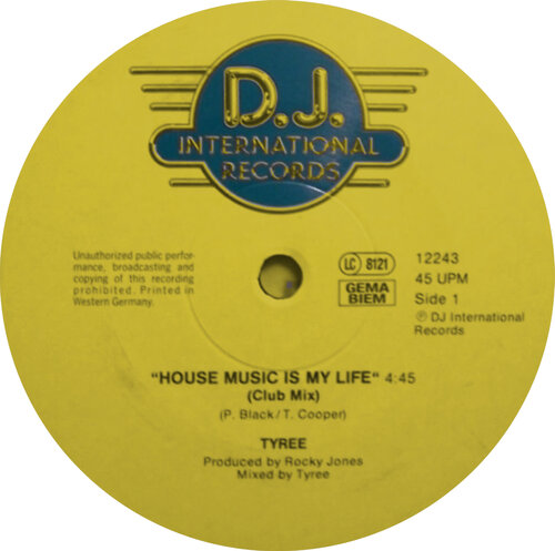 House Labels in Yellow IV (Chicago, Classic, O.G., Dance, Club, Iconic, Legend) von Lord Fauntleroy, Fotografie kaufen auf Singulart