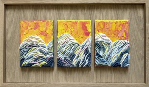 Abstract Mountains Triptych de Gaya Chandrasekaran, Pintura a la venta en Singulart