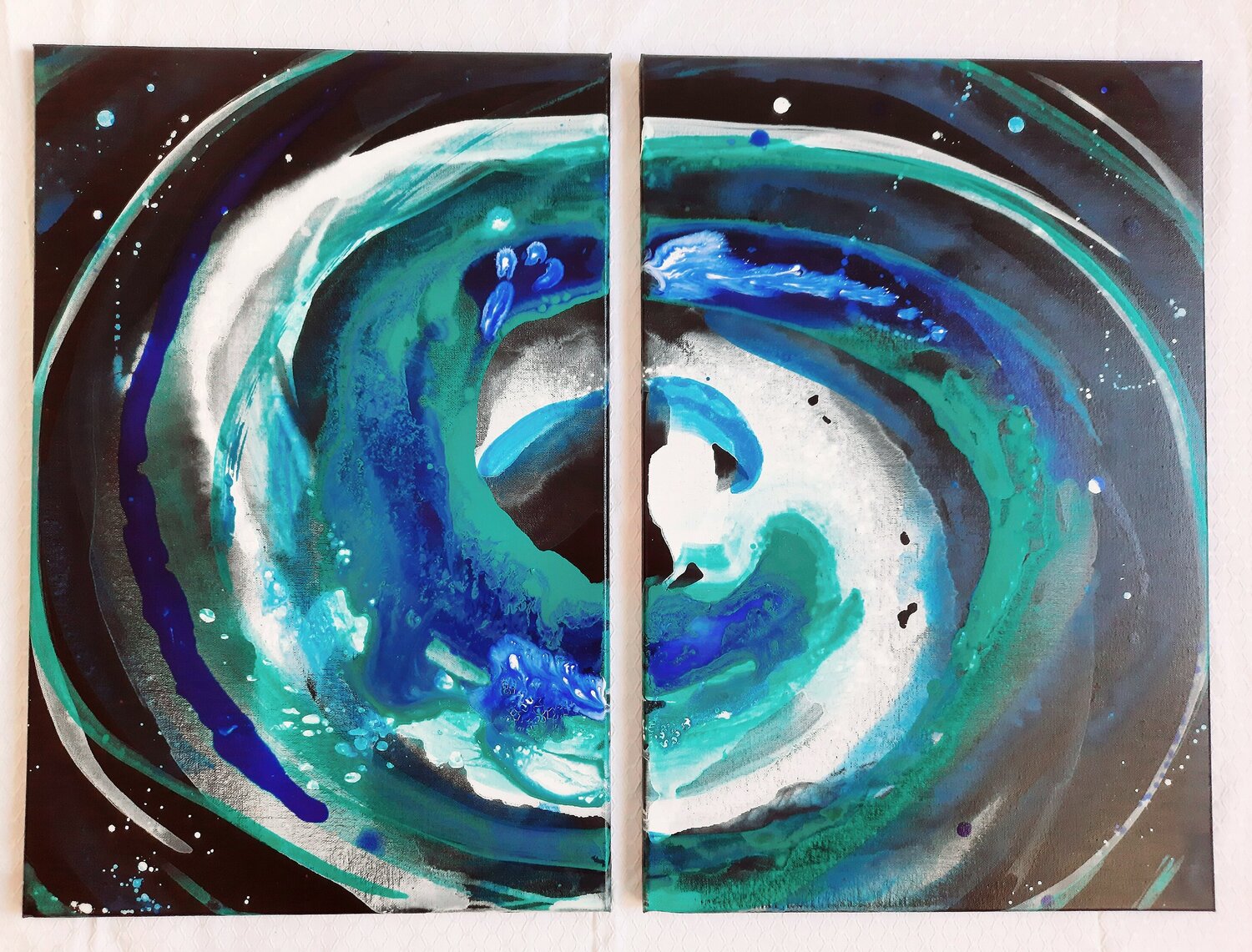 Intergalactic Eliana Sá
