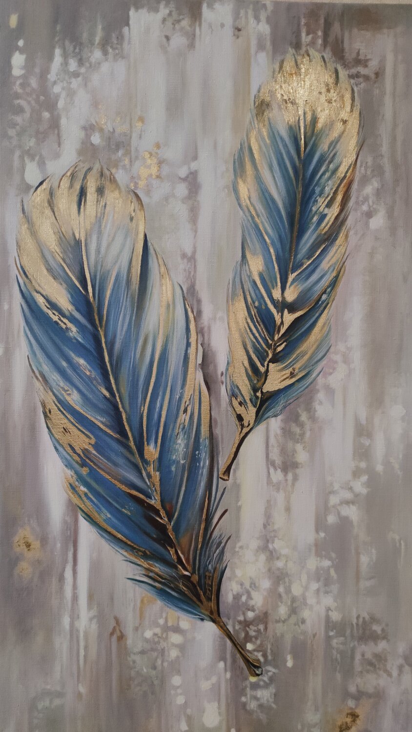 "Golden Silence" — oil painting with feathers, deep blue and gold, modern elegance Evgeniya Duvakina