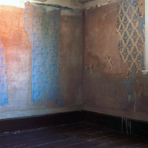 n.t. (Shifting/ House Uhlmann multicoloured) by Sarah Straßmann, 사진 for Sale on Singulart