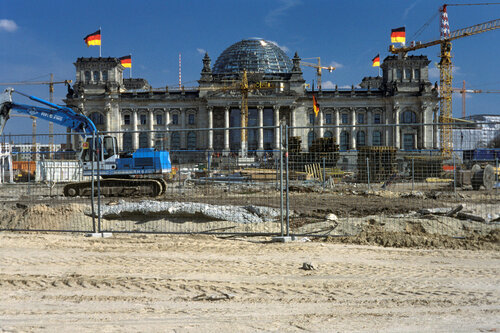 Platz der Republik in Berlin, Germany 2000. by Michel Meijer, Photography for Sale on Singulart