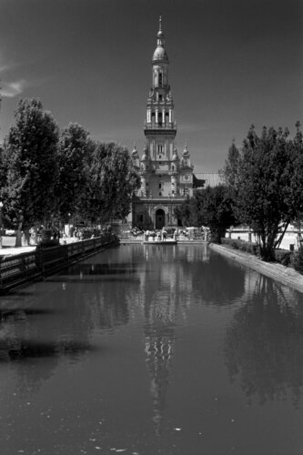 Plaza de España, Seville 2003. di Michel Meijer, Fotografia in vendita su Singulart