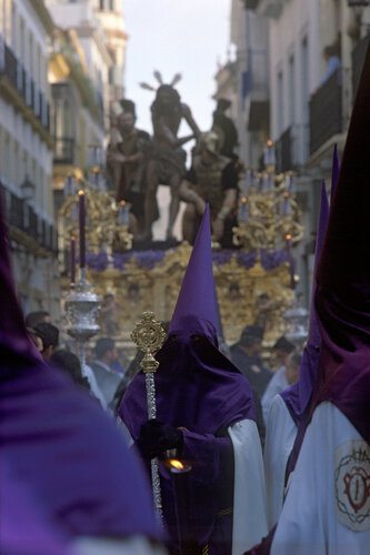 Holy Week (Semana Santa) in Seville, Spain 2003. di Michel Meijer, Fotografia in vendita su Singulart