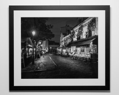 Evening Cafes by Thomas Speck, 사진 for Sale on Singulart