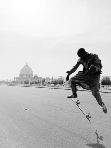 Please Allah teach me how to treflip by Mo Lamine Sylla, Photography for Sale on Singulart
