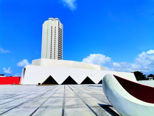 Girl you want to come to my hotel by Mo Lamine Sylla, Photography for Sale on Singulart