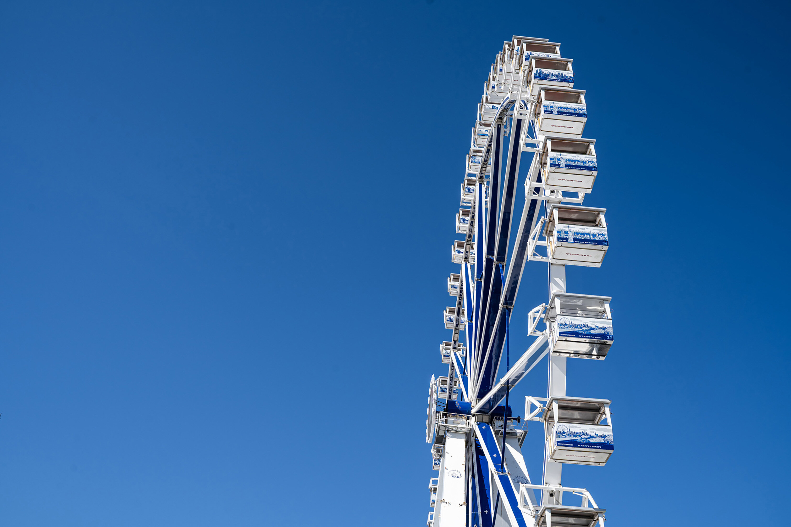 Monday Blues: Into the Sky