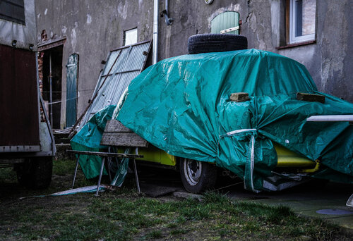 THE GREEN CAR von Catharina Dethlefs Hoffmann, Fotografie kaufen auf Singulart