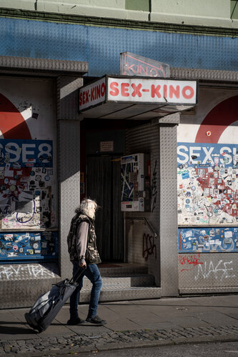SEX KINO von Catharina Dethlefs Hoffmann, Fotografie kaufen auf Singulart