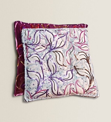 ( LAST PIECE AVAILABLE ON SALE 50% OFF NOW) Moroccan handmade embroidered and jeweled patchwork double faced fine suede cushion for interior decoration (with Egyptian cotton stuffing) par Hend Al-Batesh, Oeuvre textile en vente sur Singulart