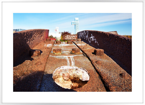 Janet by Eric Chabot, 사진 for Sale on Singulart