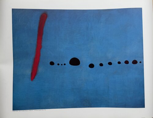 Joan Miró (1893-1983), Blue II, 1961, The National Museum of Modern Art,  The George Pompidou Centre, Paris, copyright ADAGP, Paris&DACS, London 2002, Printed in Great Britain di Joan Miró, Stampa in vendita su Singulart