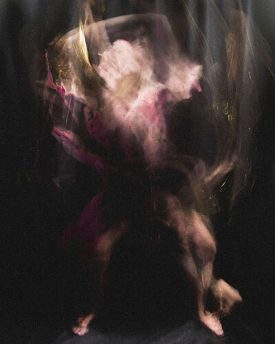 Frammenti #1 by Vito Raia, 사진 for Sale on Singulart