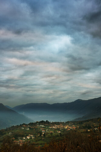 LAGO D'ISEO ITALIA 2024 009 de JEAN-LUC WASMES, Fotografía a la venta en Singulart