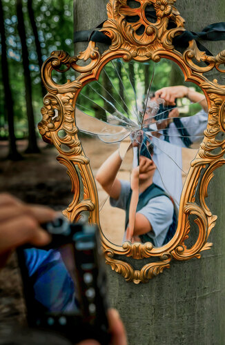 ECLATS DE REEL by JEAN-LUC WASMES, Photography for Sale on Singulart