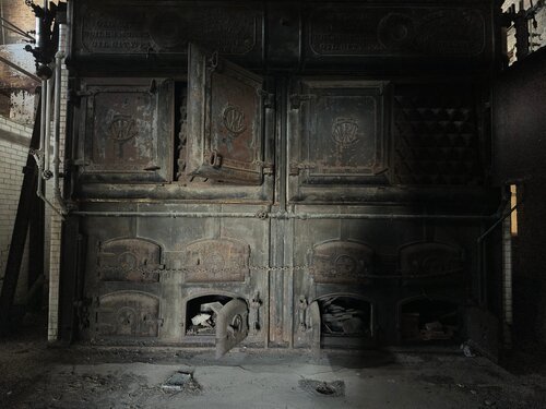 Boiler Room von Nitouche Anthoussi, Fotografie kaufen auf Singulart