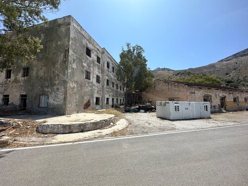 Caserma Marinai – Pavillon 16 van Nitouche Anthoussi, Fotografie te koop op Singulart