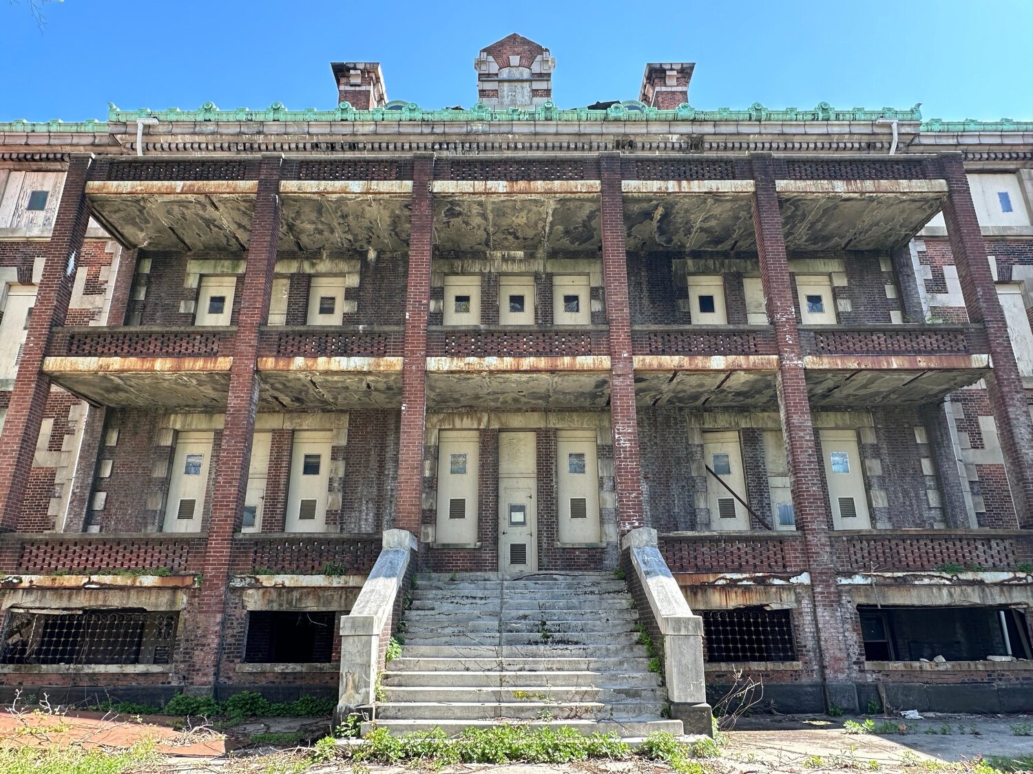 South Side Hospital Nitouche Anthoussi Fotografia in vendita