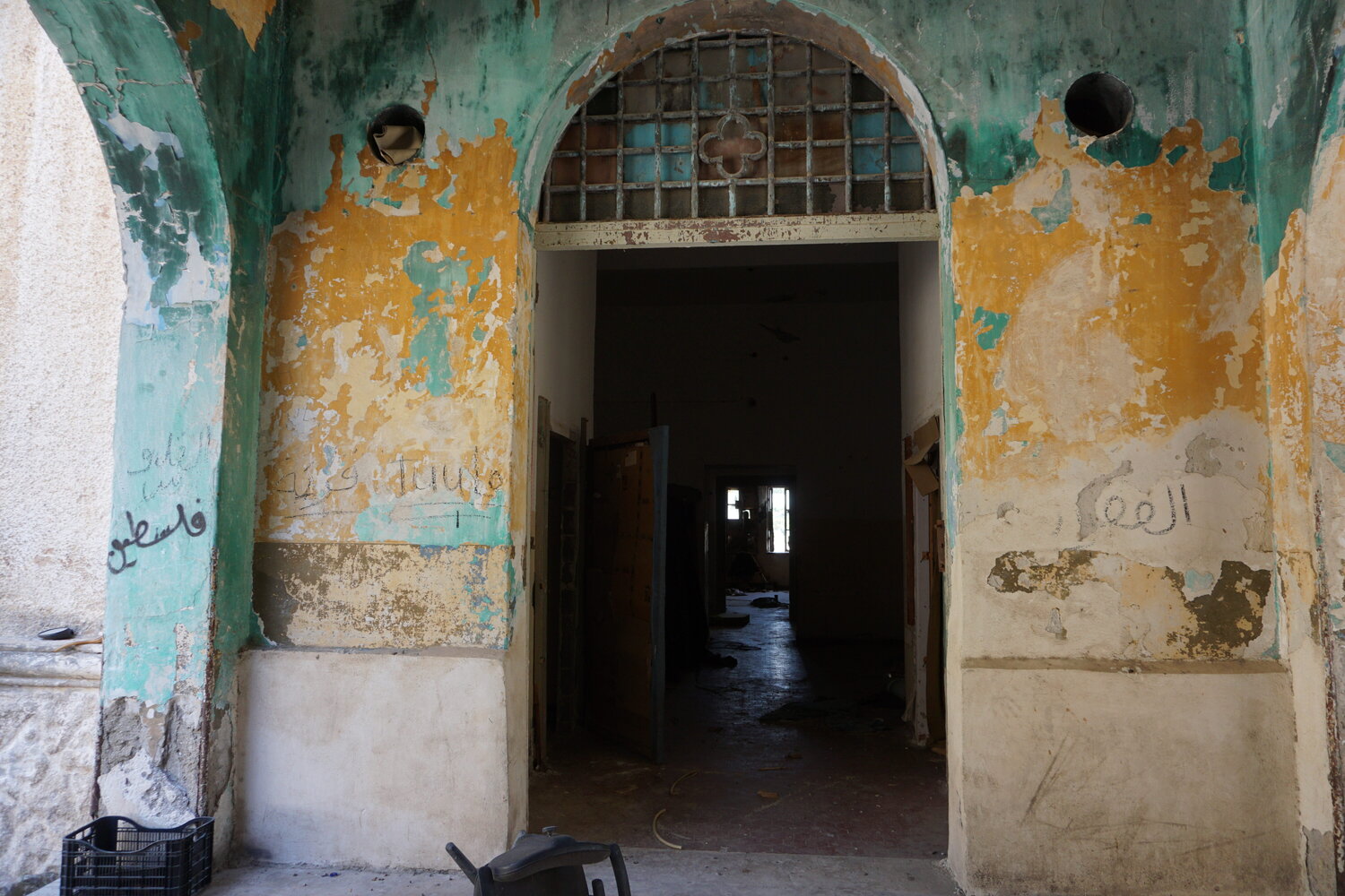Entrance to the shadows Nitouche Anthoussi Fotografie te koop