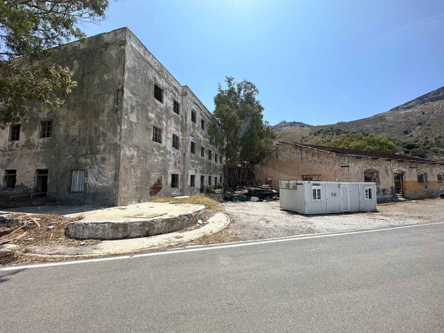Caserma Marinai – Pavillon 16 Nitouche Anthoussi Fotografia in vendita